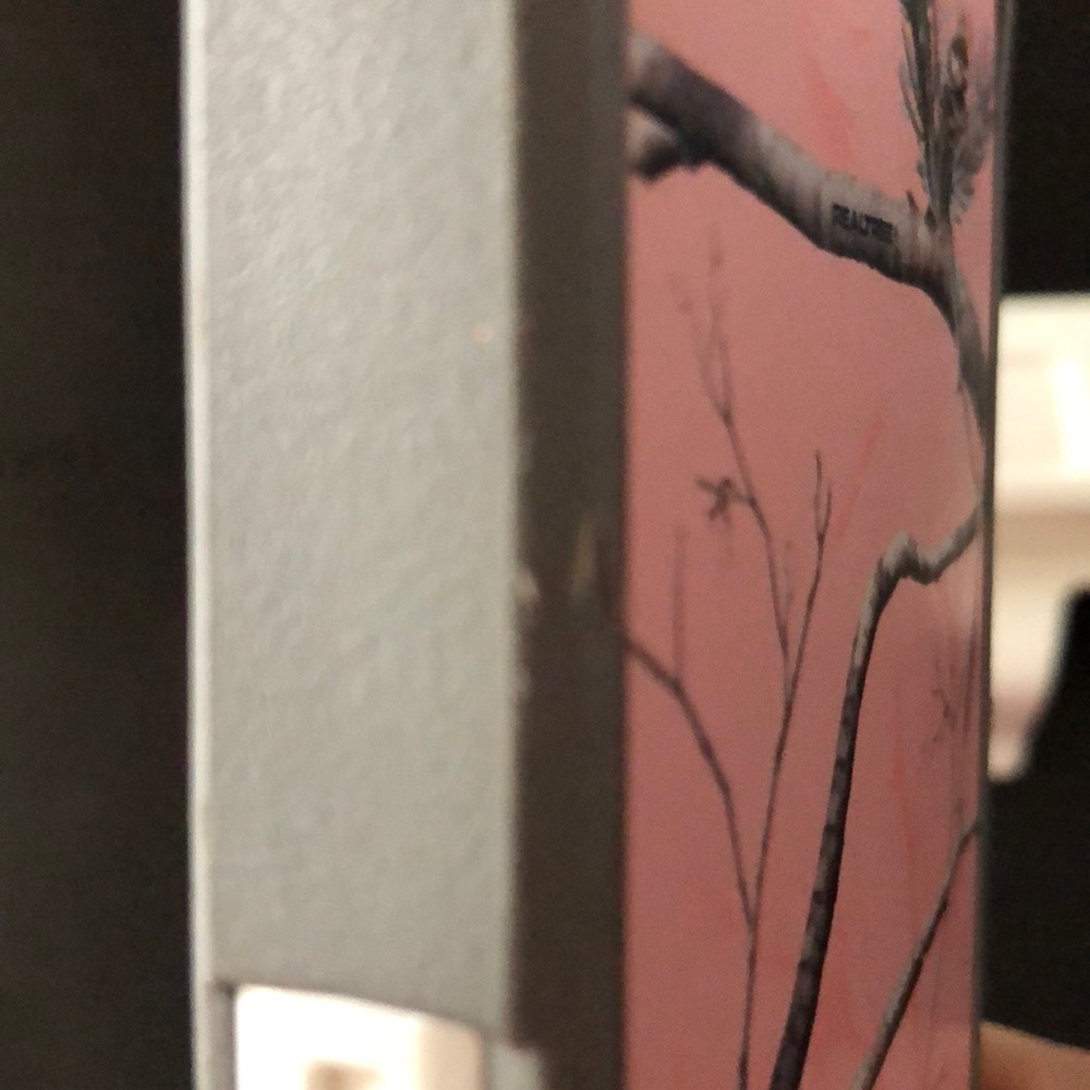 Otter Box - Picture 6 of 8